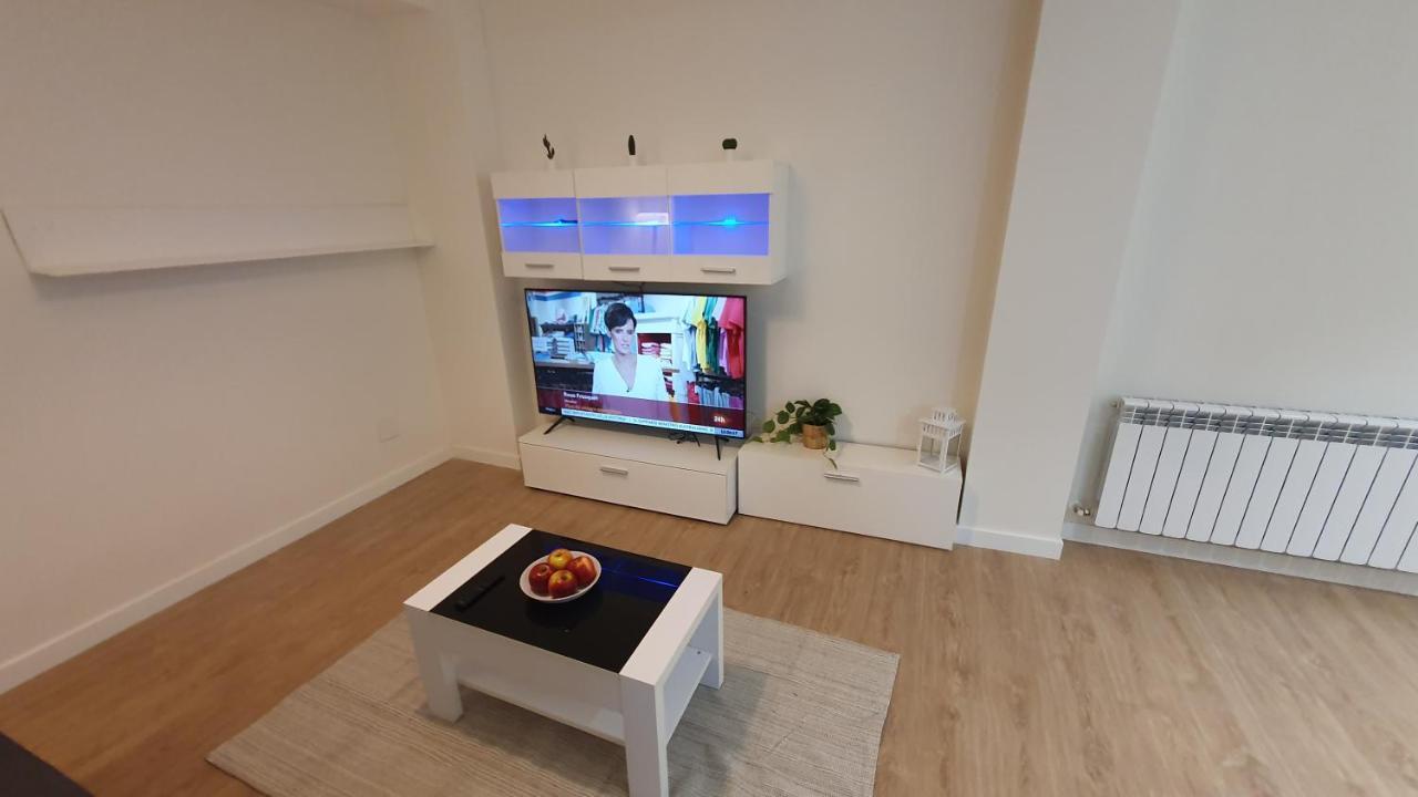 Auditorio Vicele - 2 Hab Y Sofa-Cama - Wifi - Vut-3692-As Oviedo Dış mekan fotoğraf