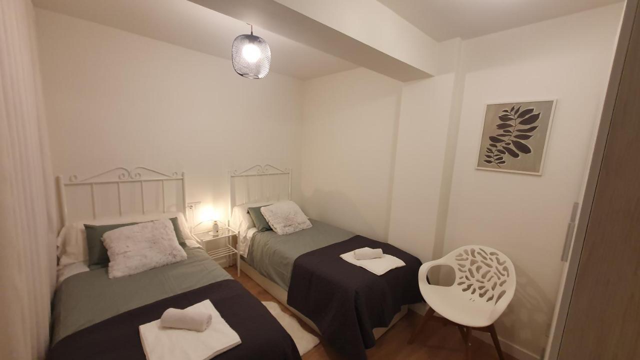 Auditorio Vicele - 2 Hab Y Sofa-Cama - Wifi - Vut-3692-As Oviedo Dış mekan fotoğraf