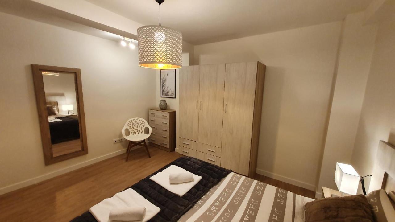 Auditorio Vicele - 2 Hab Y Sofa-Cama - Wifi - Vut-3692-As Oviedo Dış mekan fotoğraf