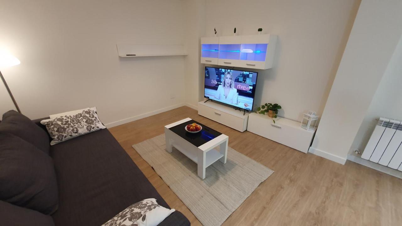 Auditorio Vicele - 2 Hab Y Sofa-Cama - Wifi - Vut-3692-As Oviedo Dış mekan fotoğraf